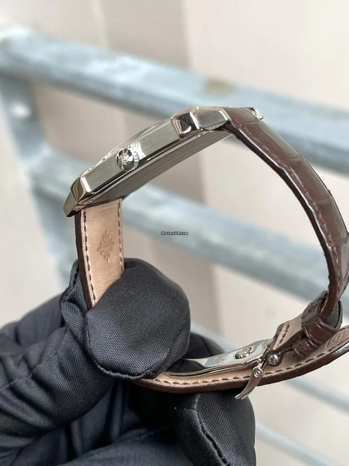 Patek Philippe Gondolo 5111G-001